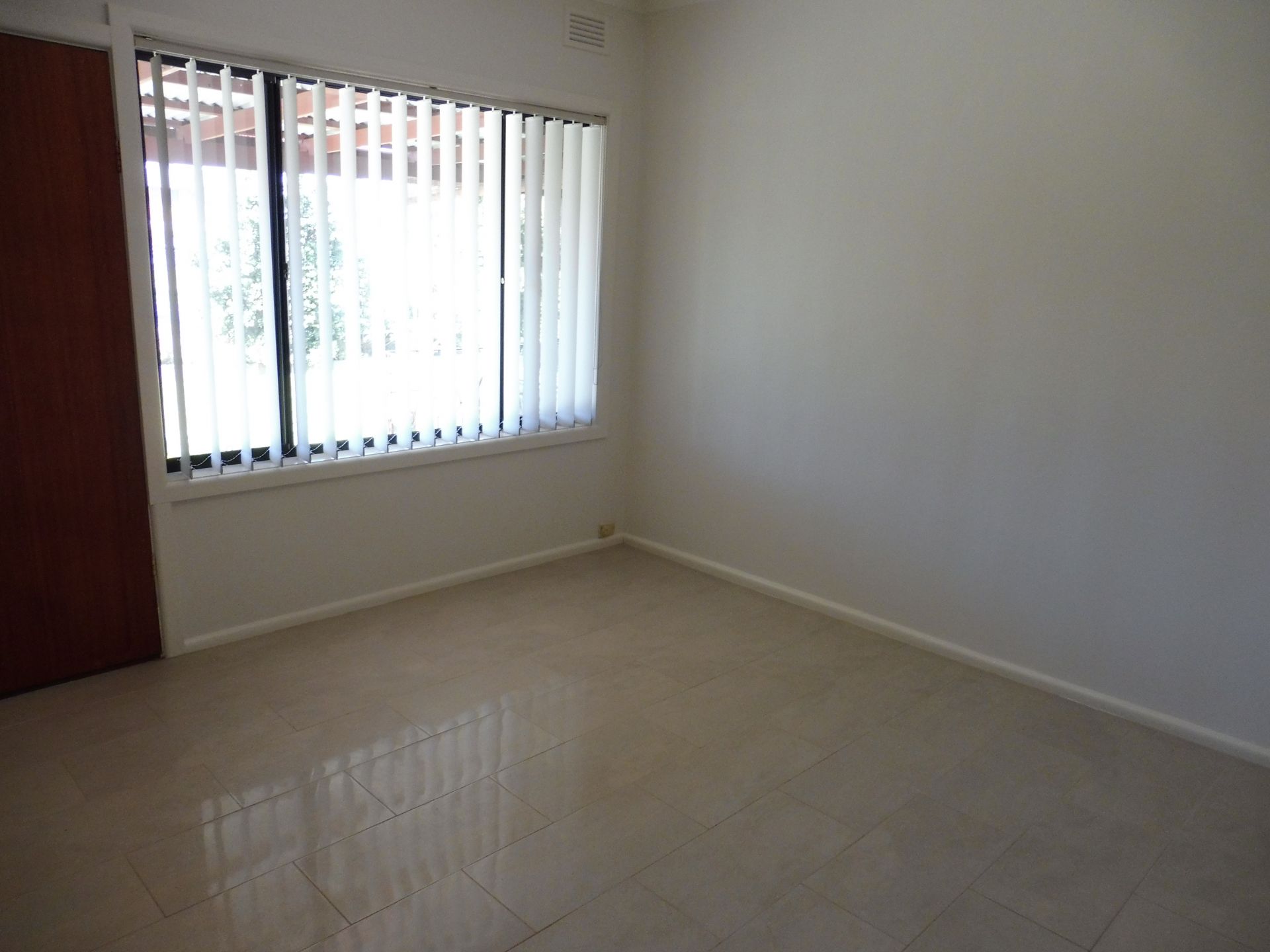 2 BEDROOM UNIT