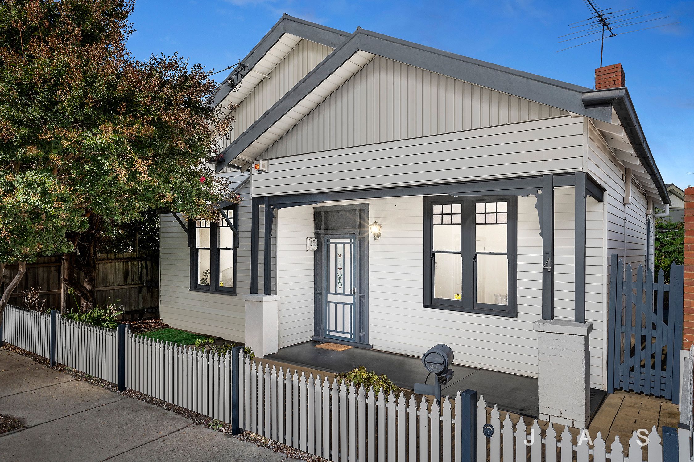 4 Mary Street Footscray VIC, Footscray - Thumbnail 2