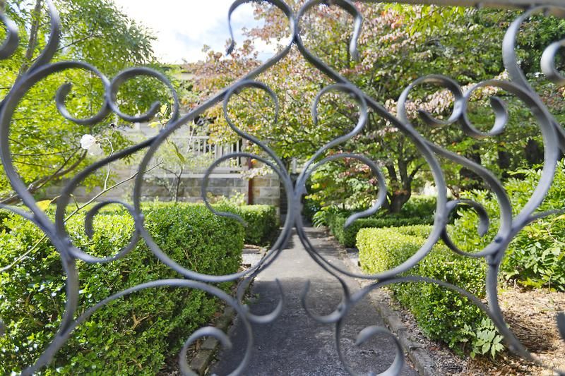 76 Gladstone Road Leura 2780