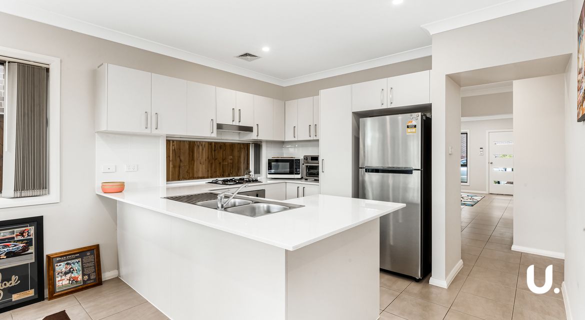 Colebee 18 Aspect Crescent