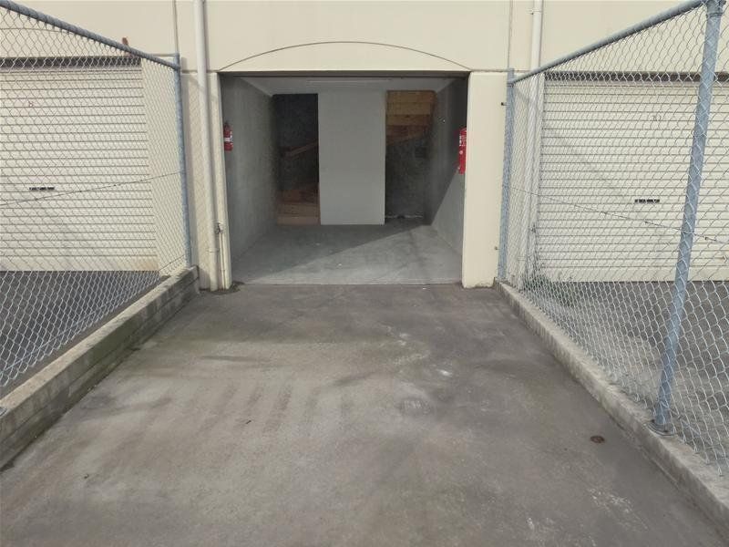 DOUBLE STOREY PERSONAL STORAGE