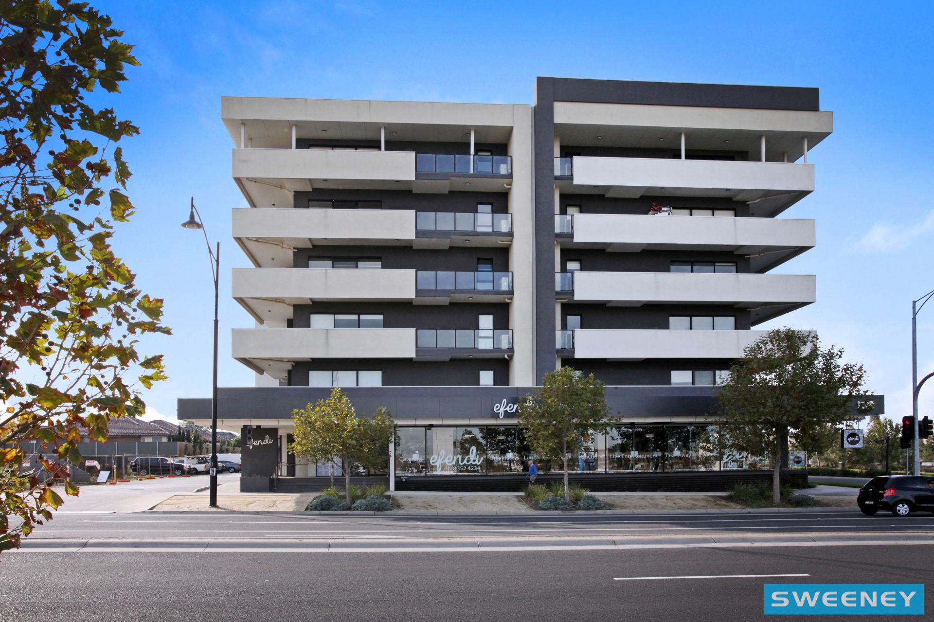 541/73 Lake Street, Caroline Springs - Thumbnail 3