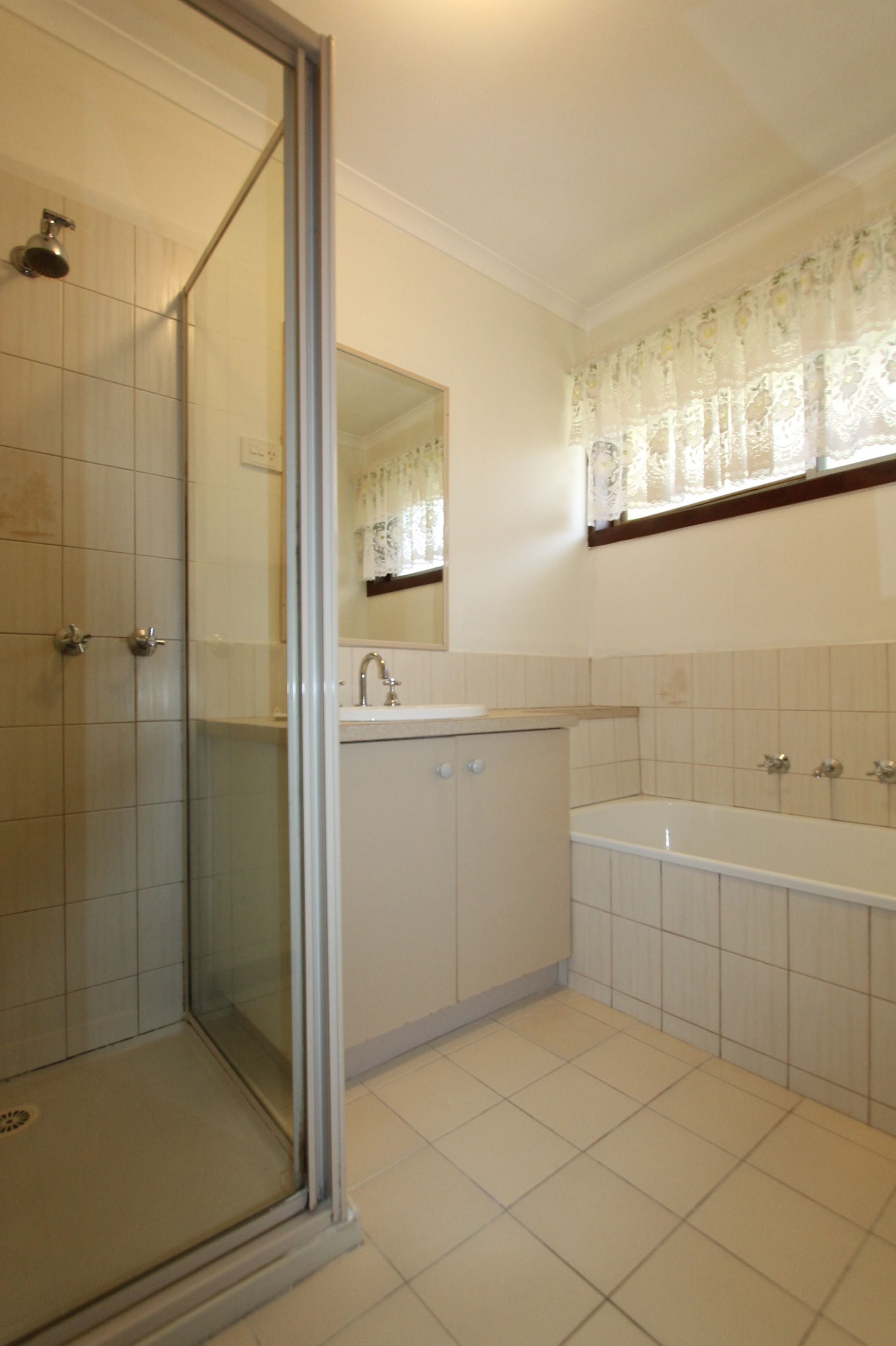 AFFORDABLE, FRESHLY PAINTED WELL KEPT UNIT & ONLY TWO ON THE BLOCK!!