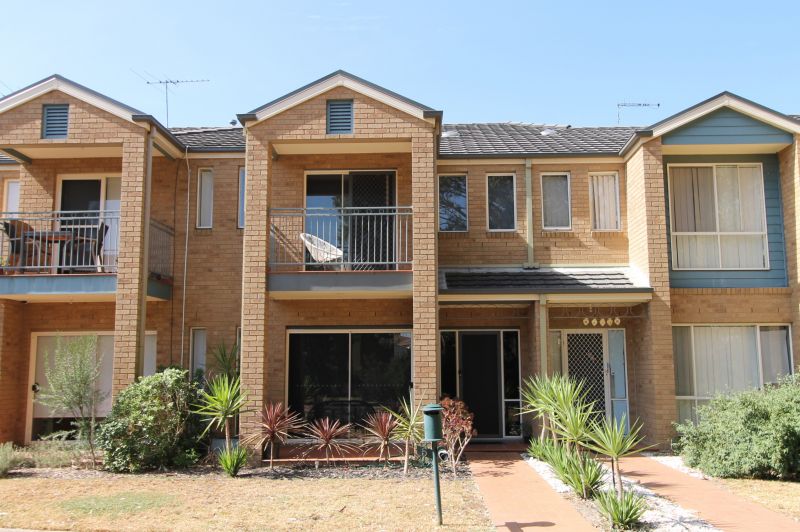 5 Lancewood Walk, South Morang