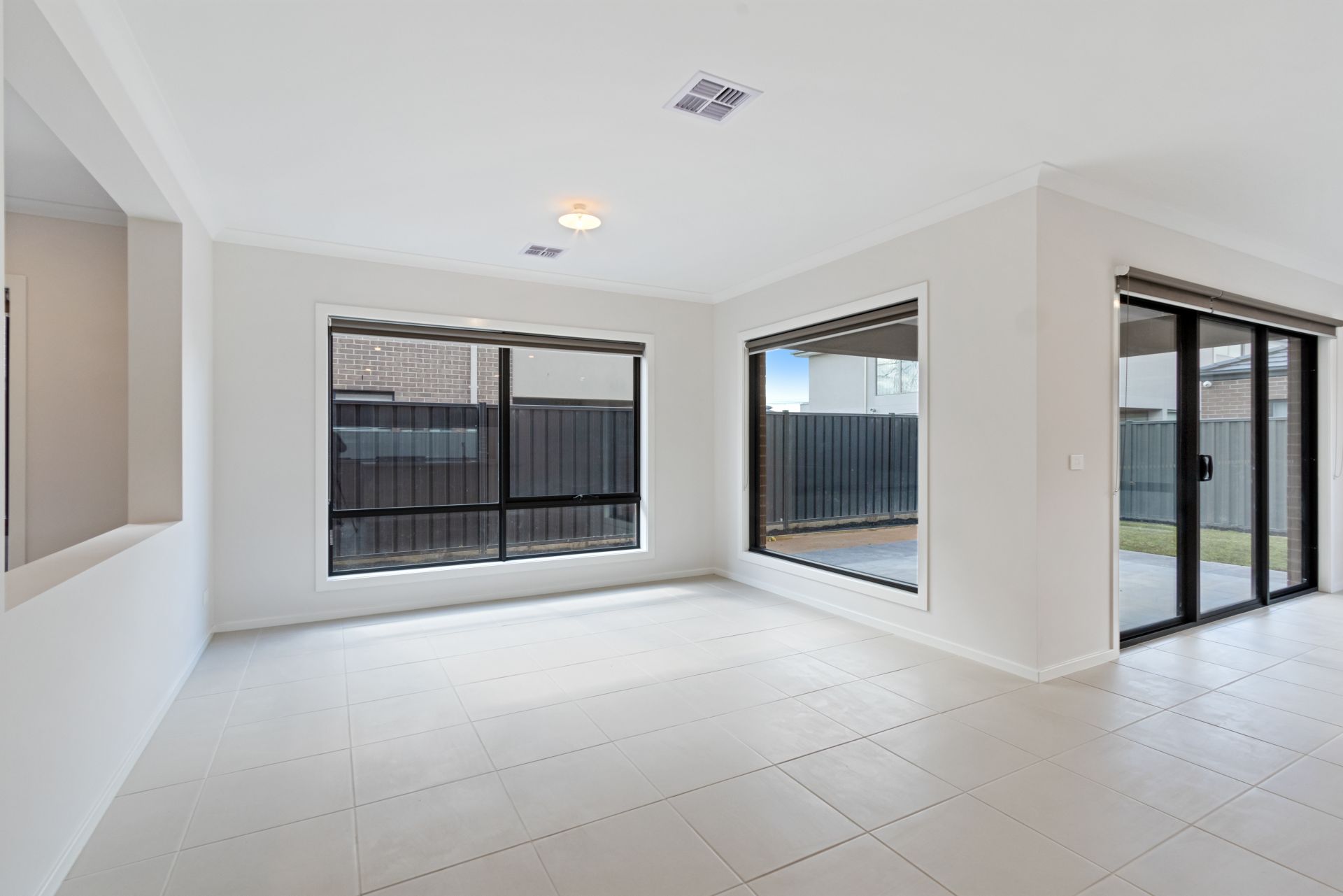 STYLISHNESS, SIZE & LOCATION, WHAT A WINNER!  ** ON HOLD **