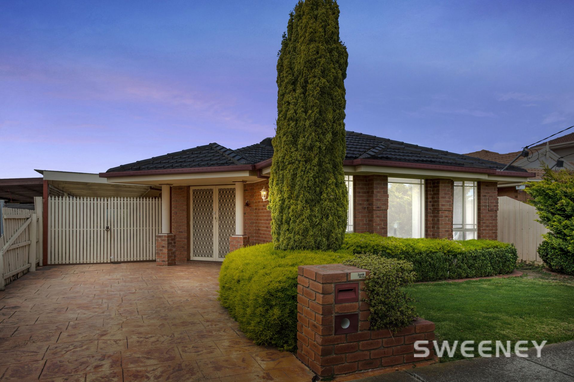 119 Merton Street, Altona Meadows - Thumbnail 2