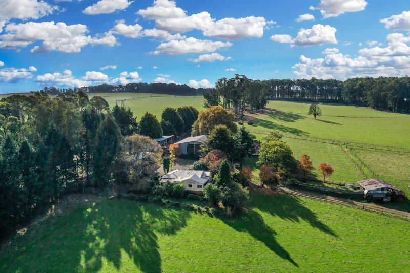 Real Estate For Sale 41 CUMMINS CREEK Road Kinglake Central , VIC