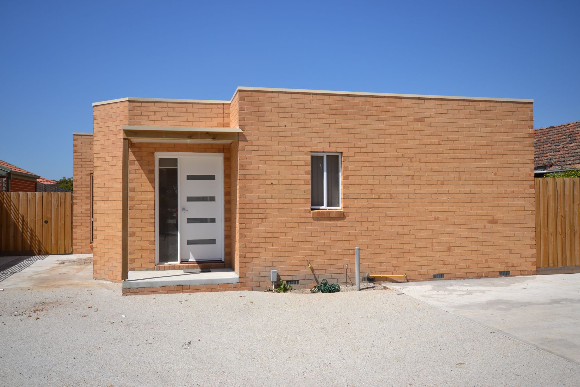 SPACIOUS ONE BEDROOM UNIT!