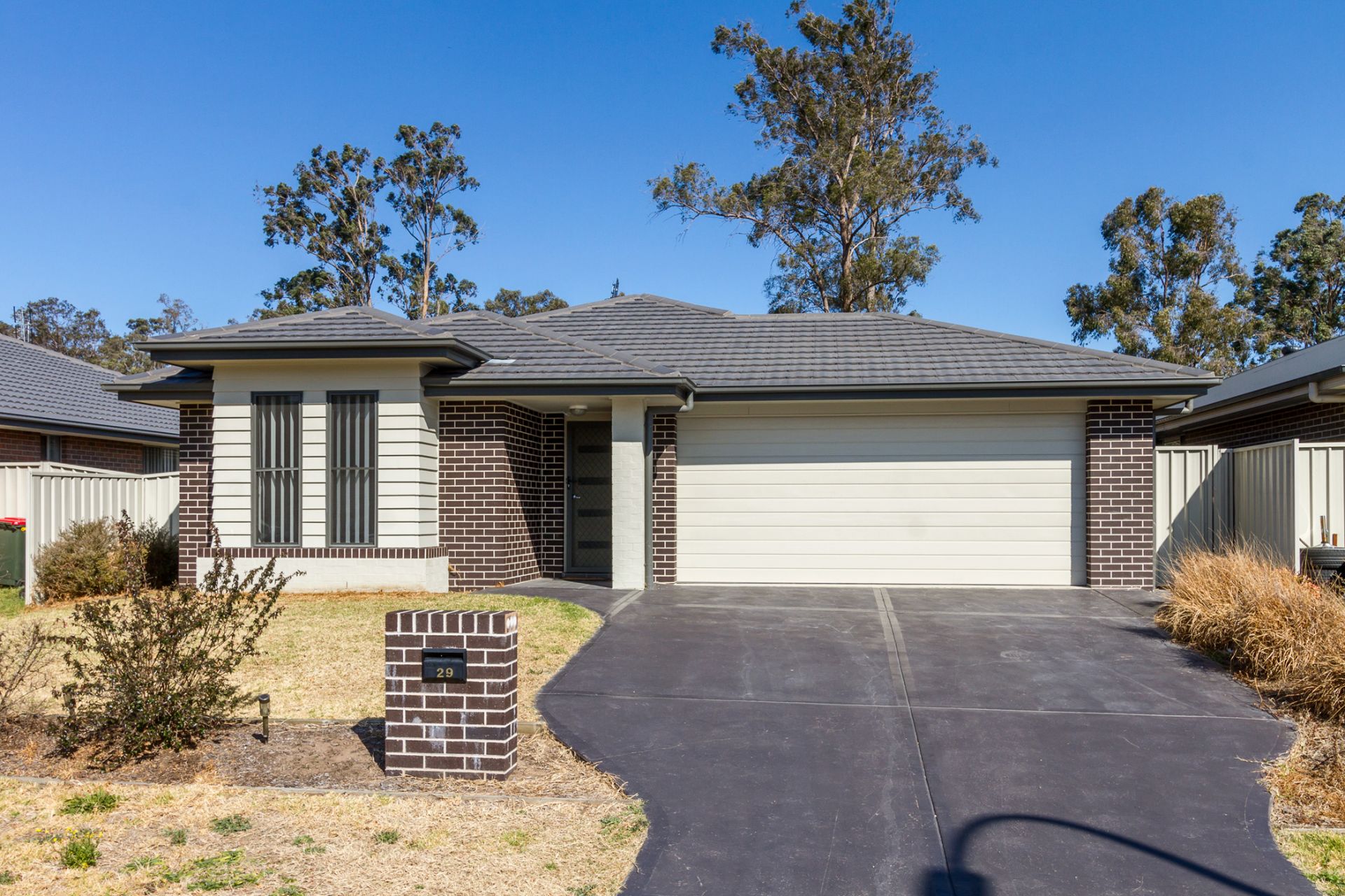 Real Estate For Lease 29 Alexander Street Ellalong , NSW