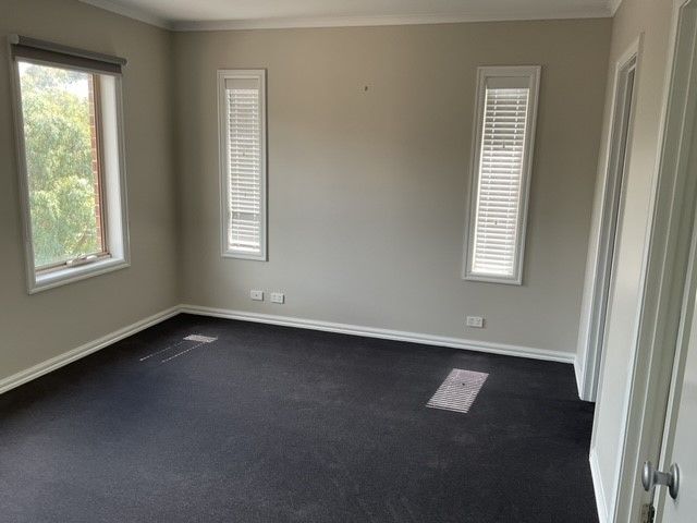 **Modern Townhouse and in a Fabulous Location**