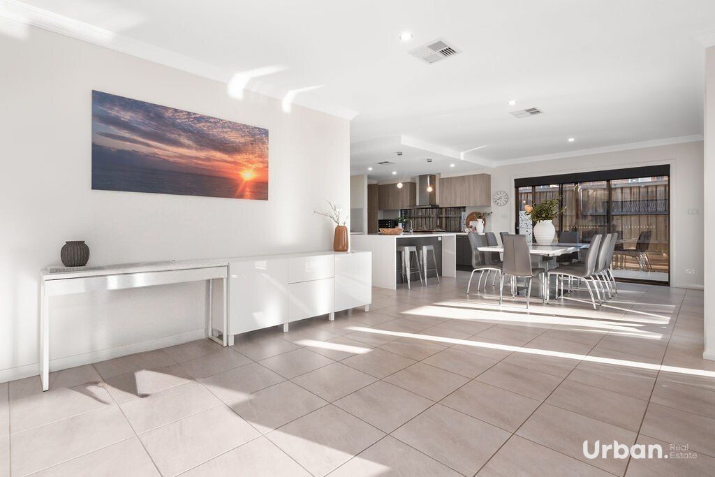 Colebee 40 Medallist Parade