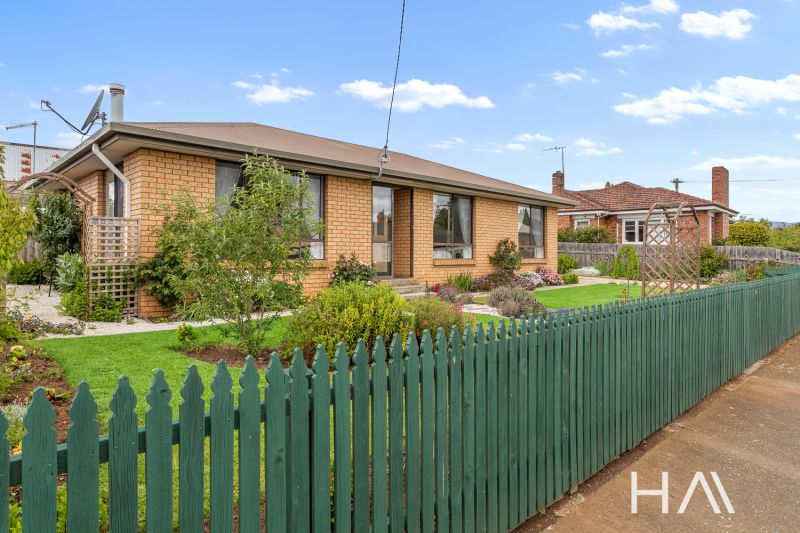 59 William Street Westbury, Westbury - Thumbnail 2