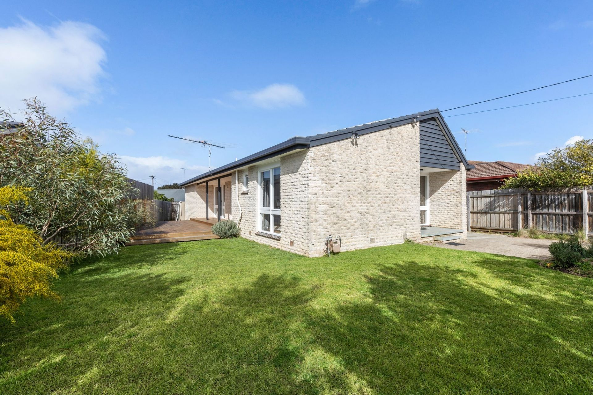 36 Endeavour Drive Ocean Grove VIC, Ocean Grove - Thumbnail 2