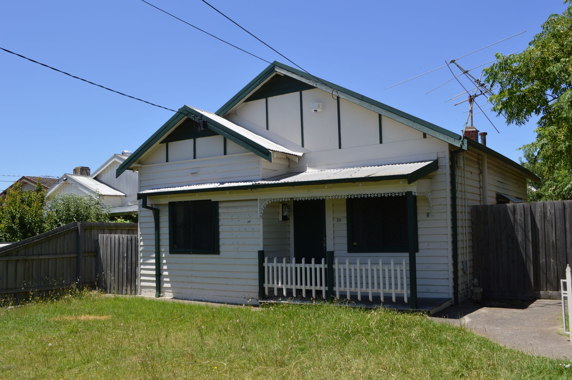 AFFORDABLE, CENTRALLY LOCATION & AVAILABLE RIGHT NOW  *Insp Sat 21st Jan @ 9:30am*