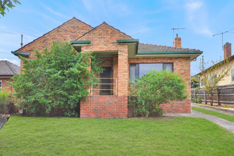 12 Hawker Avenue, Preston