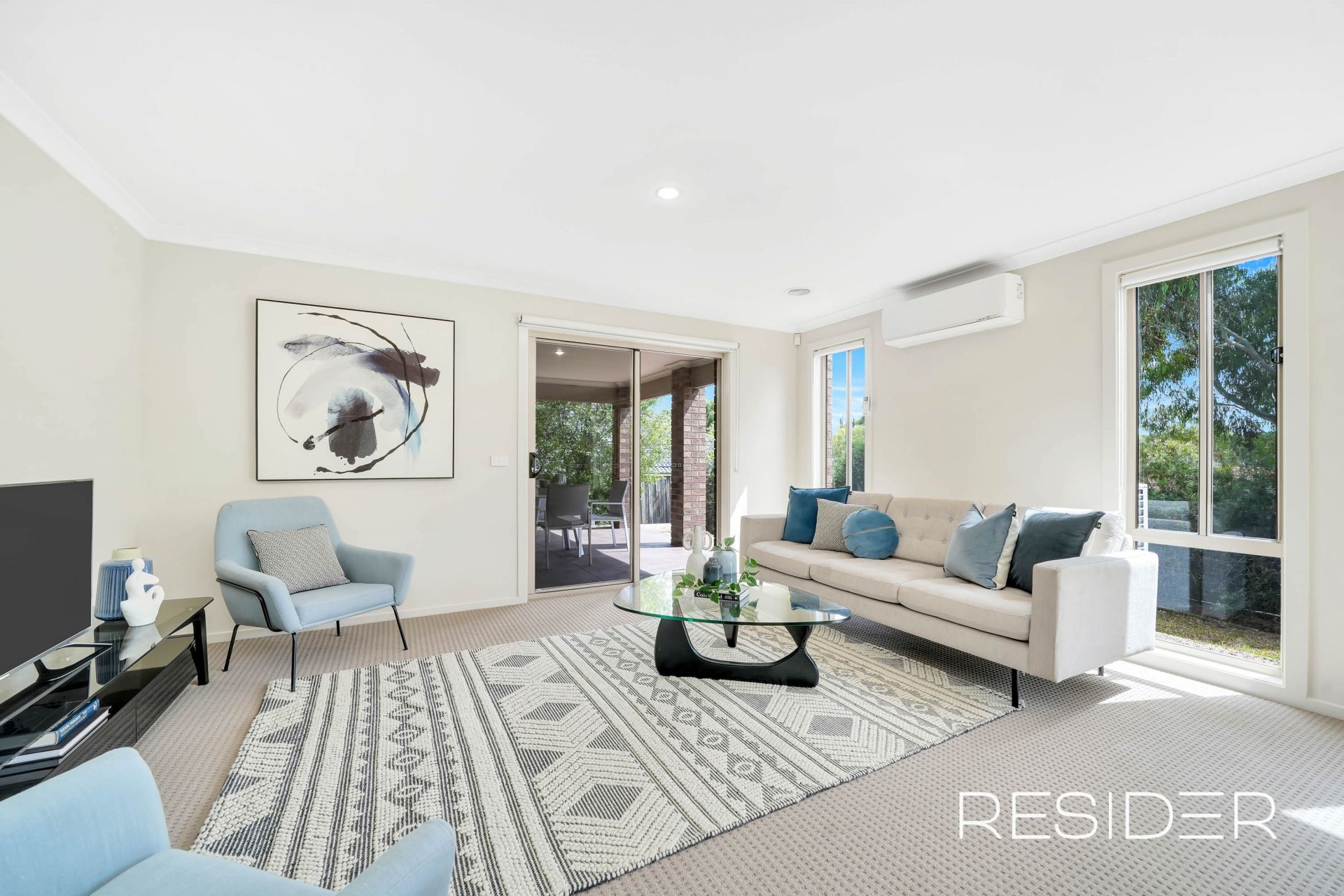 310 The Lakes Boulevard South Morang, South Morang - Thumbnail 4