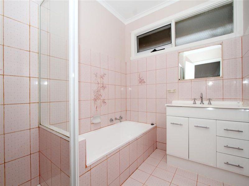 THREE BEDROOM DELIGHT!