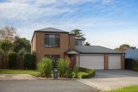 7 Charlwood Court, Drouin VIC