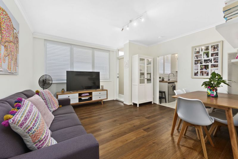 6/8 Avoca Avenue, Elwood - Thumbnail 2