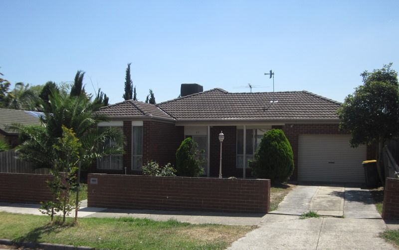 69 Grand Parade, Epping