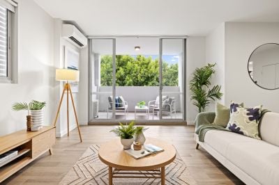 Enfield 36/22-30 Coronation Parade