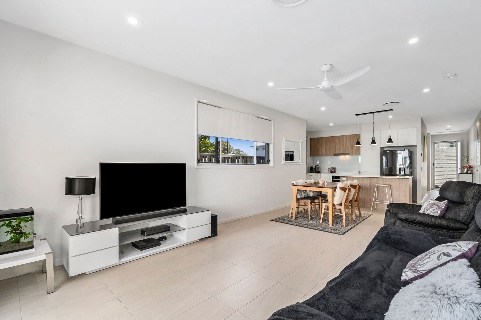 306 Paradise Circuit Maroochydore QLD, Maroochydore - Thumbnail 4