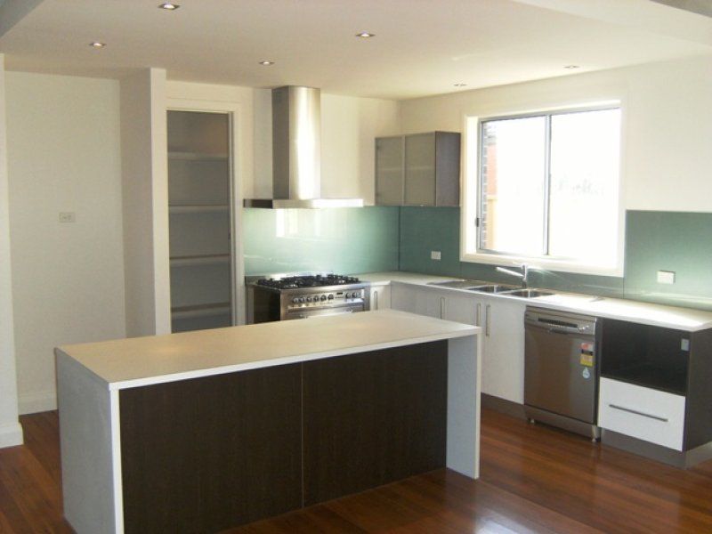 18 Cranwell Square, Caroline Springs - Thumbnail 3