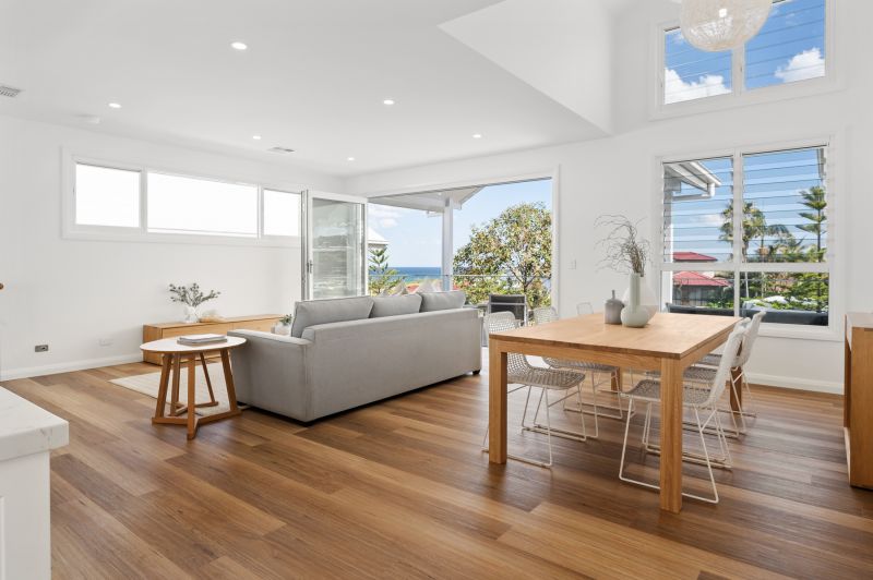 15 Mawson Close, Caves Beach - Thumbnail 5