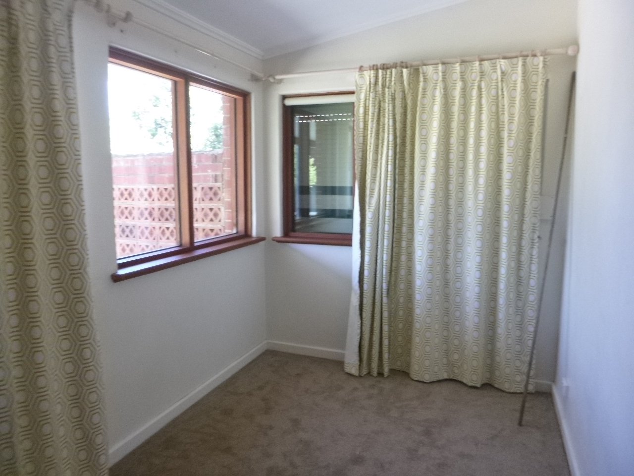 4 Western Parade Brooklyn Park 5032