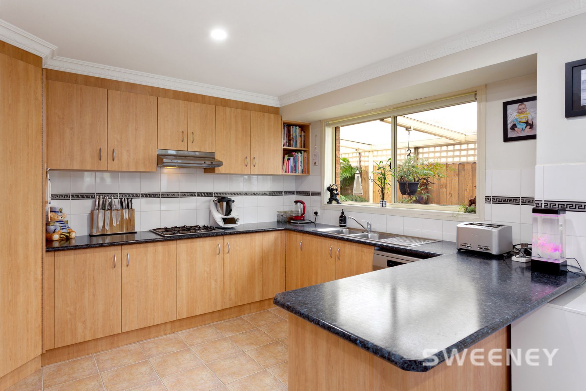 17 Kitson Court, Altona Meadows - Thumbnail 4