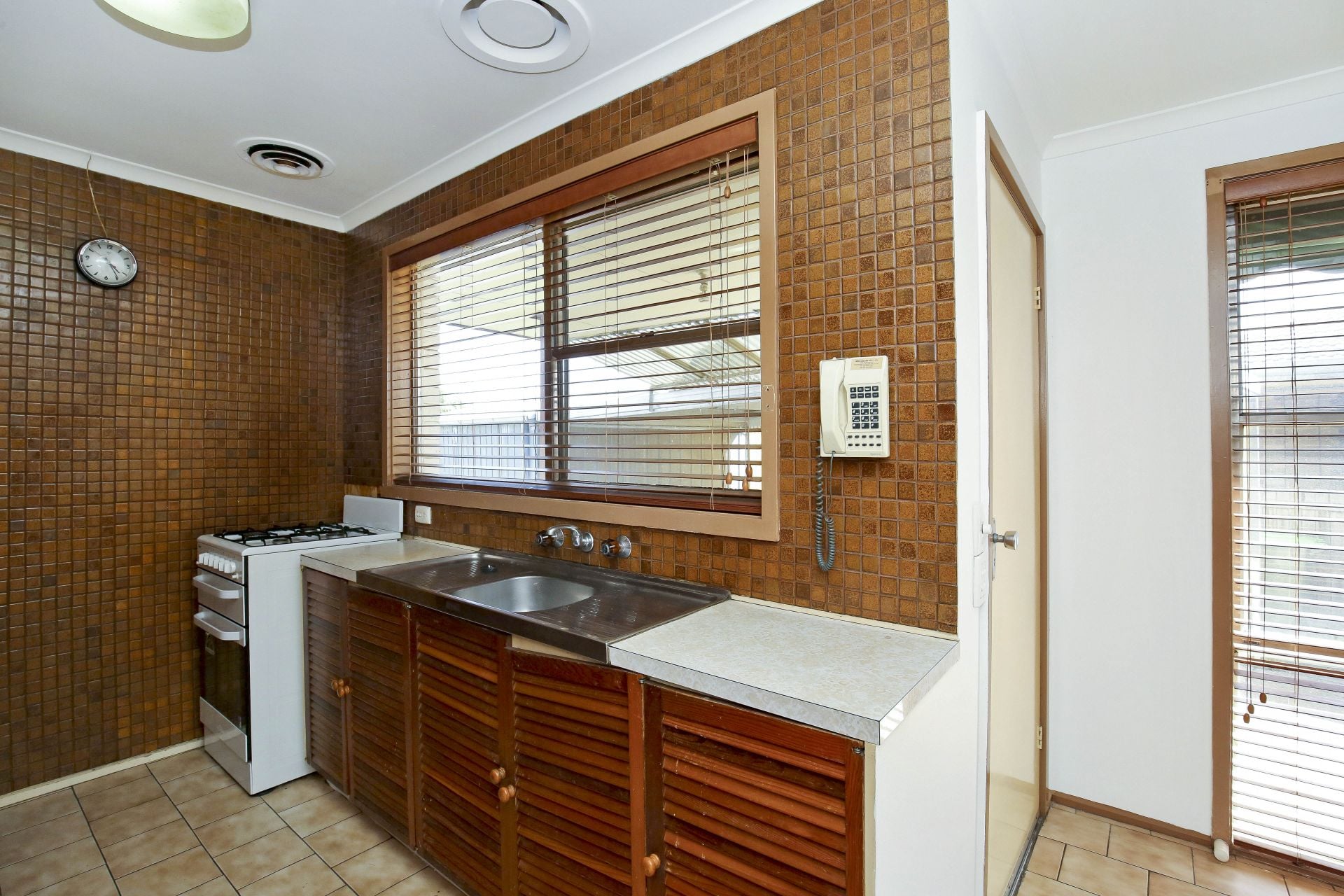 LOVELY FAMILY HOME