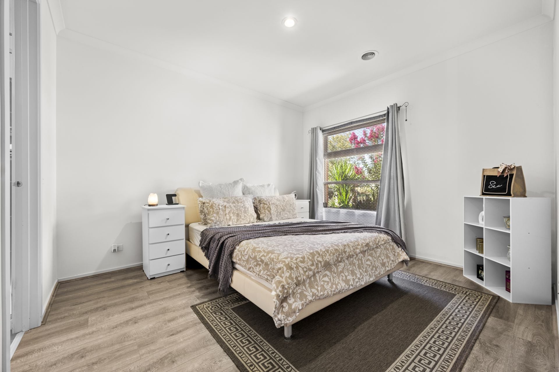 Perfect Presentation In A Lifestyle Location
