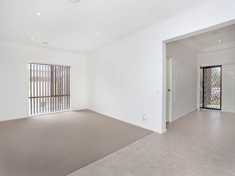 9 Buckley Way, Caroline Springs - Thumbnail 7
