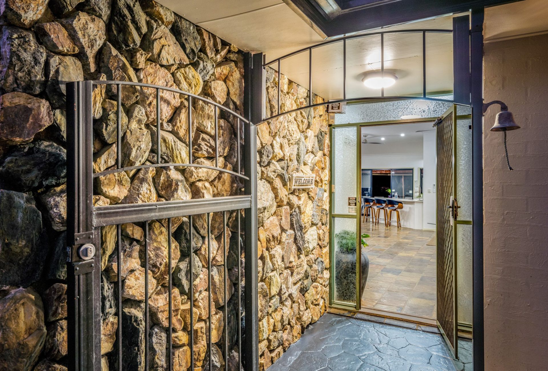 $ 1,200,000, Nerang - Thumbnail 6