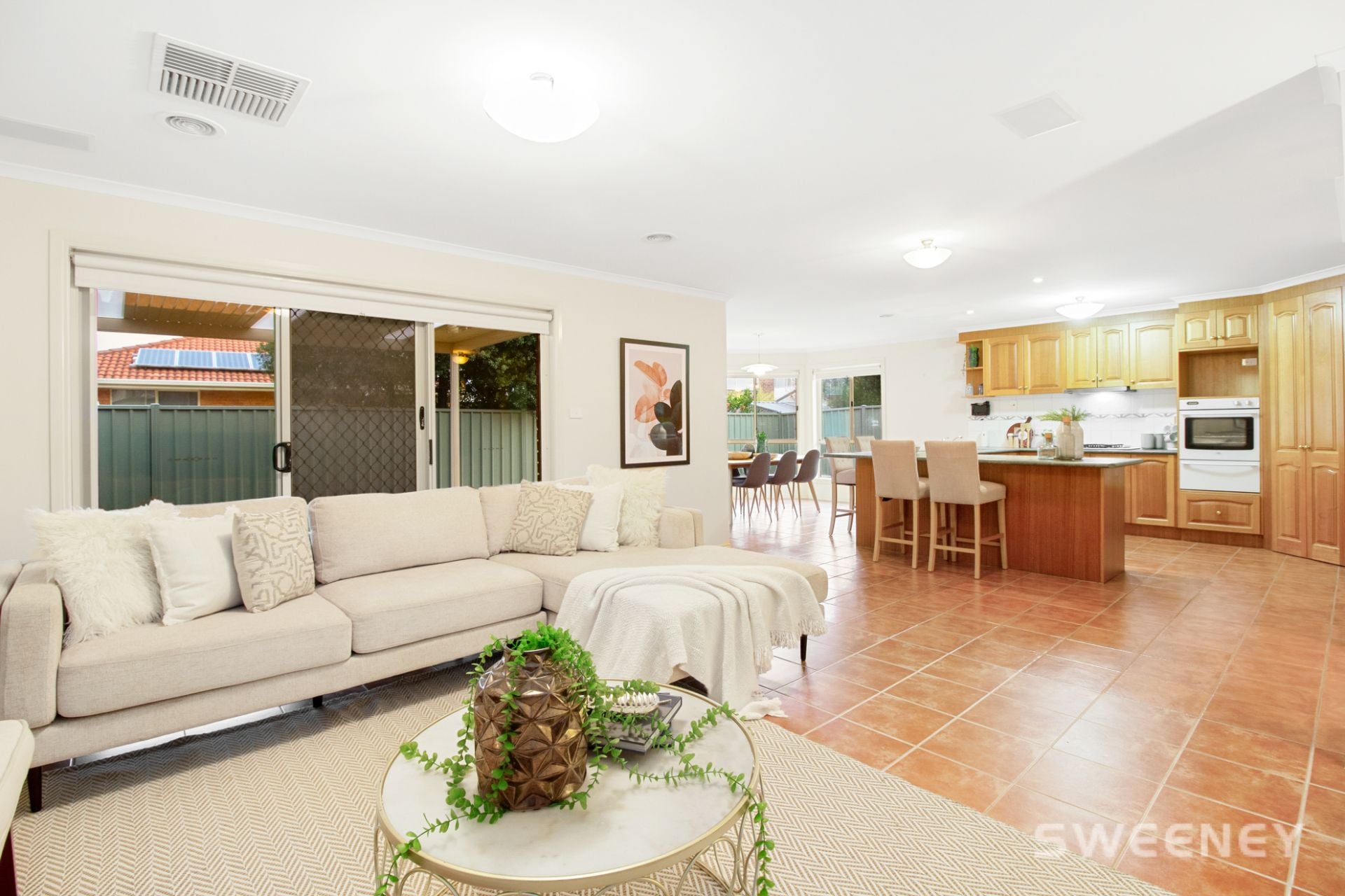 11 Hopetoun Court, Altona Meadows - Thumbnail 8