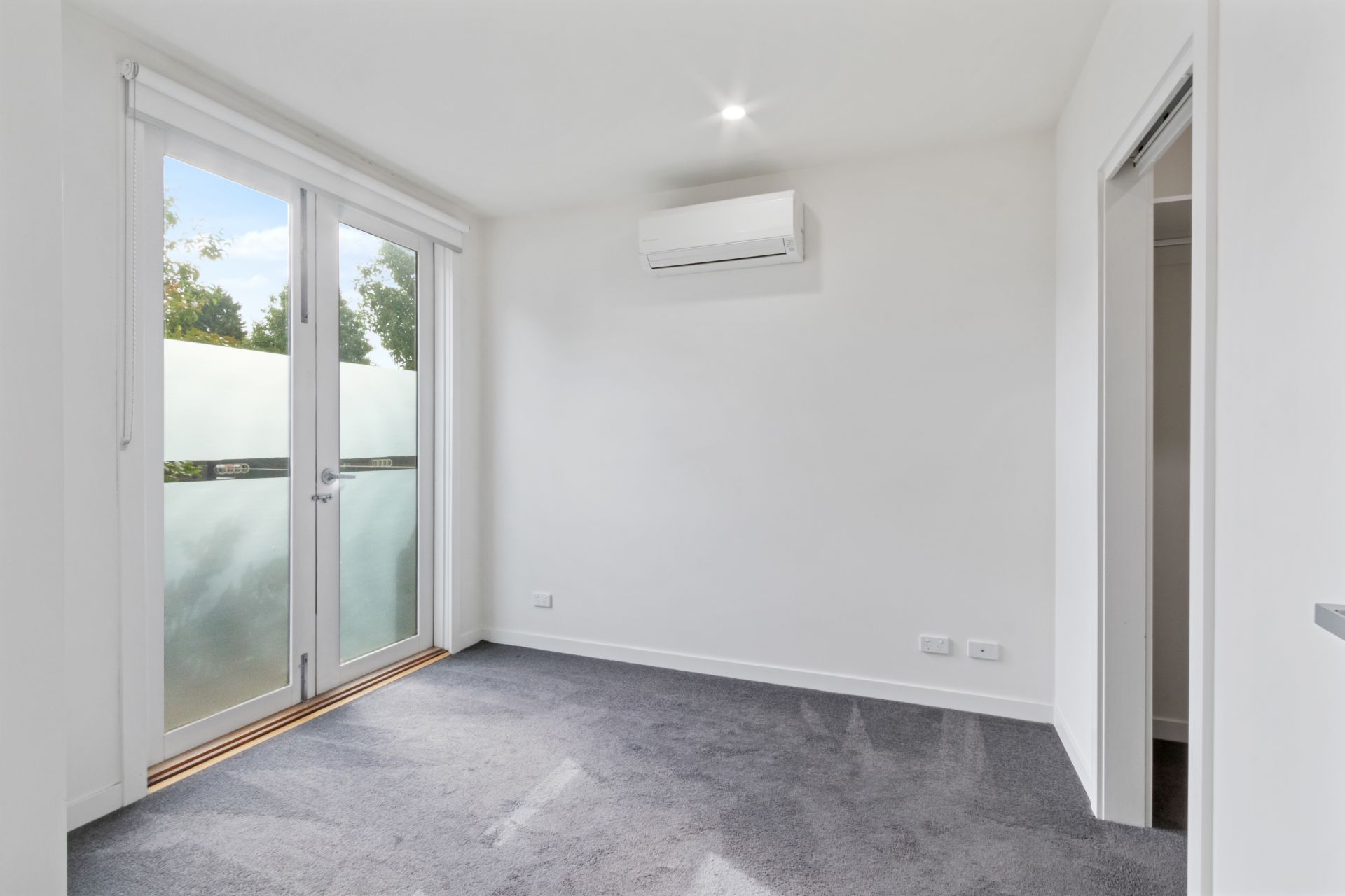 Charming 2-Bedroom Townhouse in Pascoe Vale South