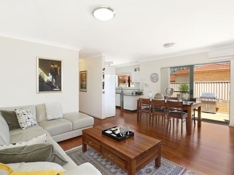 1/109-111 President Avenue, MIRANDA, Miranda - Thumbnail 2