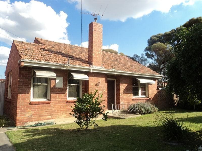 13 Taylor Avenue, Reservoir
