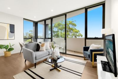 Contemporary elegance with north aspect and green outlook