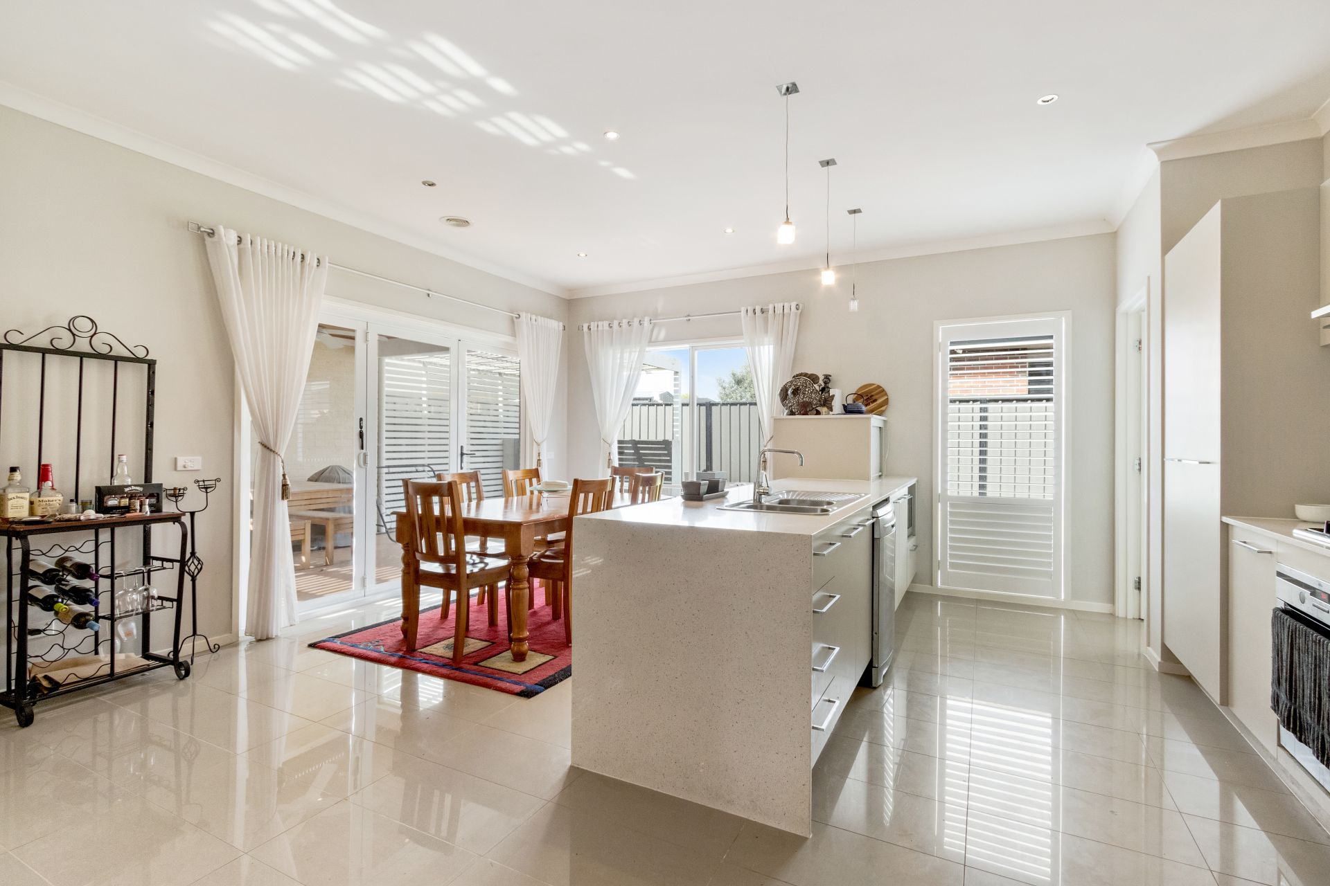 Sublime Style, Superb Living