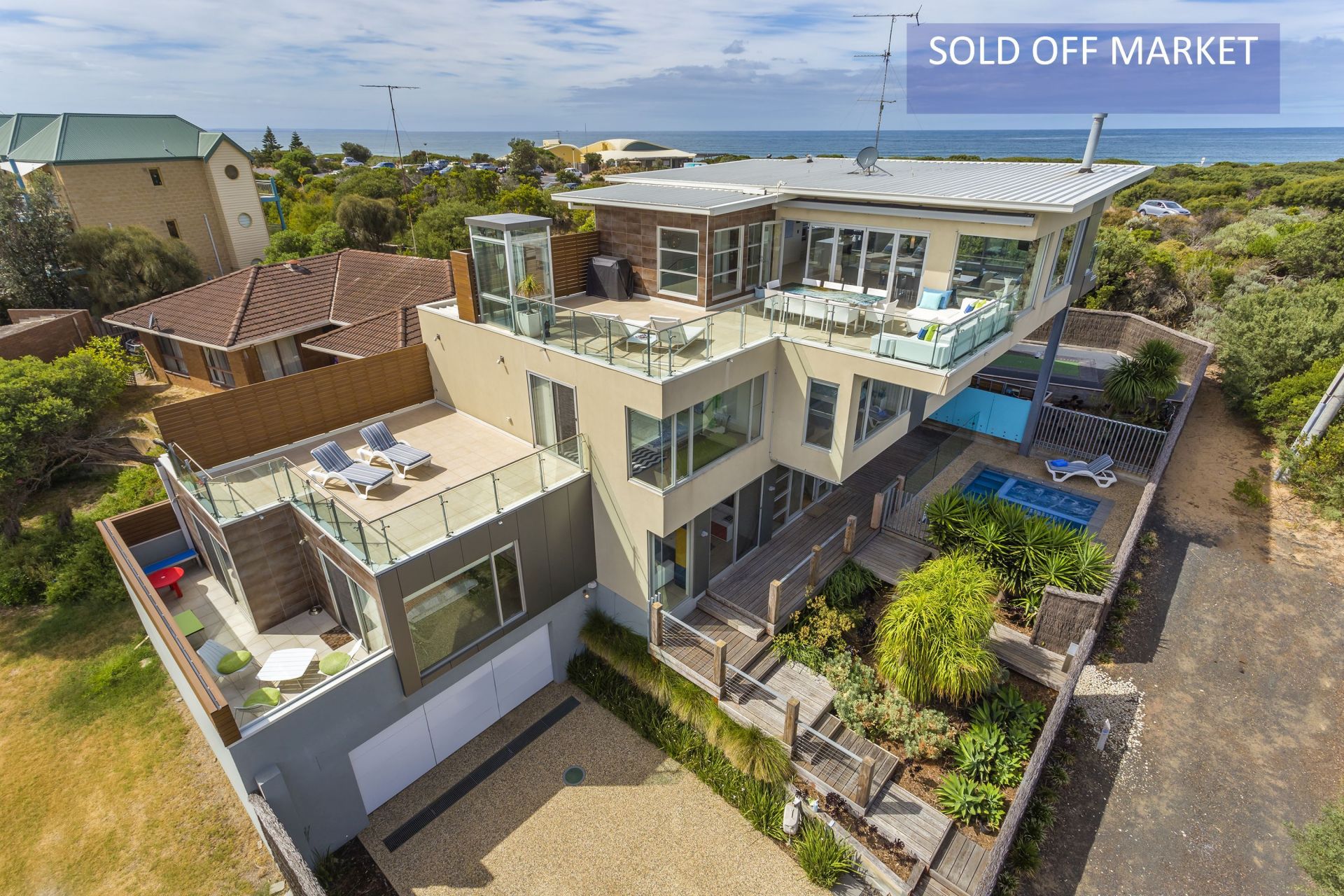 1 The Esplanade Ocean Grove VIC, Ocean Grove - Thumbnail 2