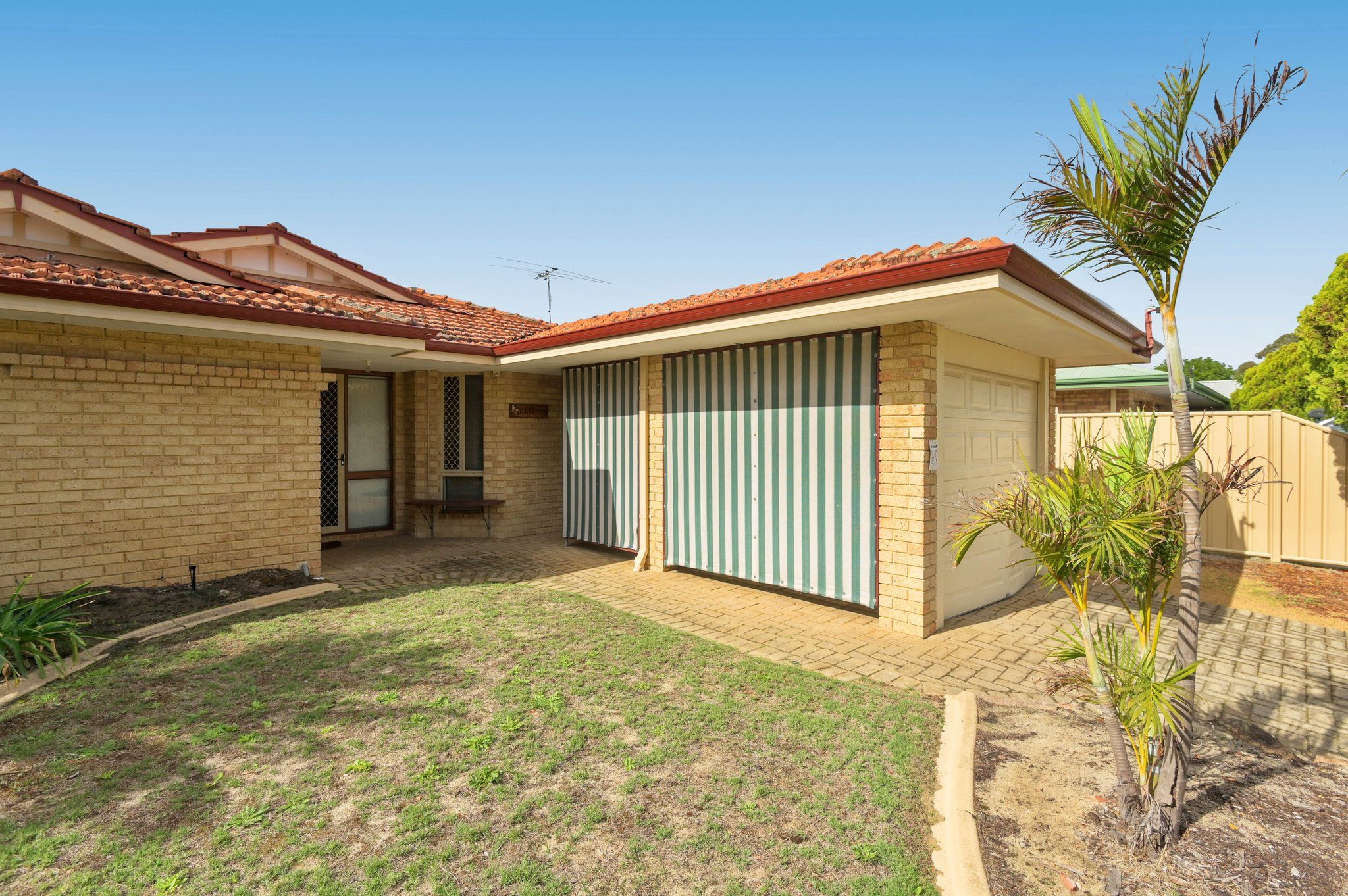 Real Estate For Sale 18 Kingsdown Road Maddington , WA