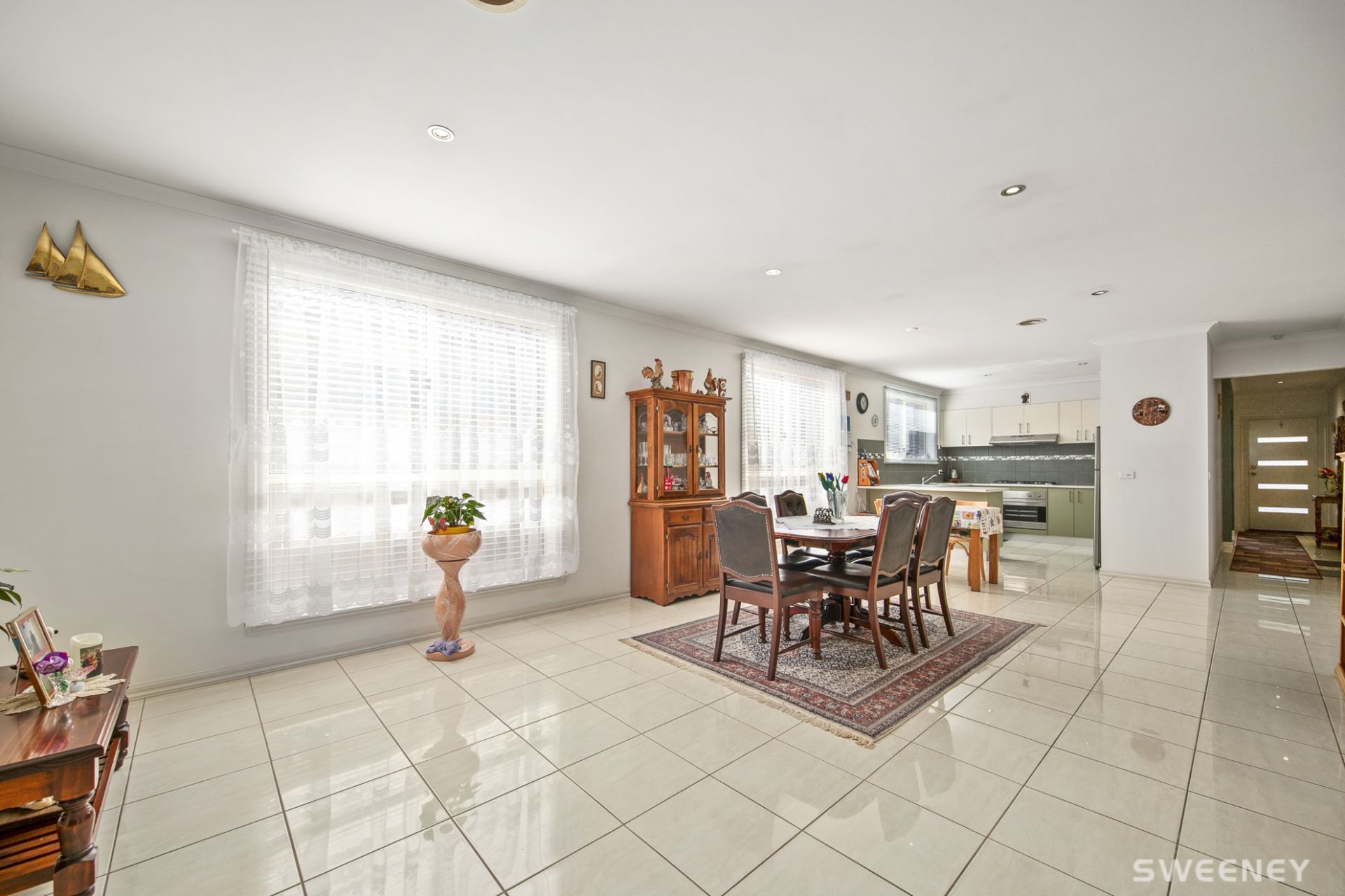 13 Licodia Avenue, Point Cook - Thumbnail 3