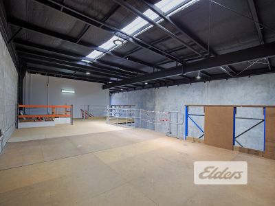 RARE INNER CITY OFFICE / WAREHOUSE | 6 CARS PARKS ONSITE!