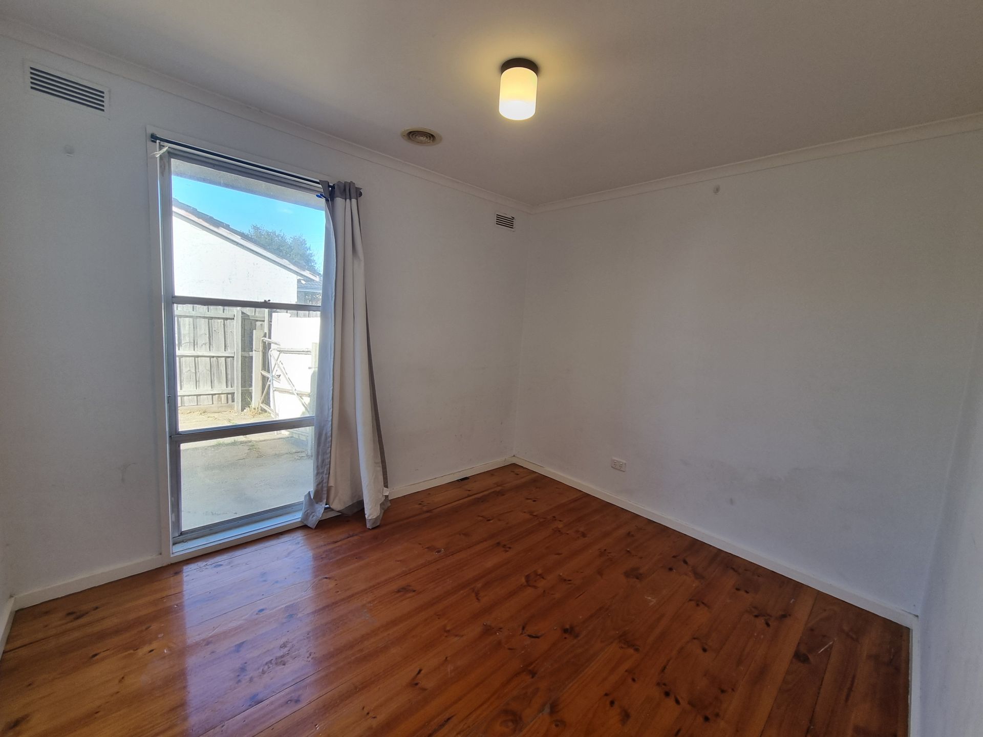 6 Emslie Street, Sunshine West - Thumbnail 7