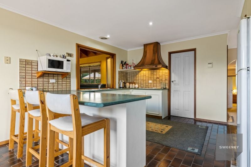 7 Links Road, Darley - Thumbnail 5