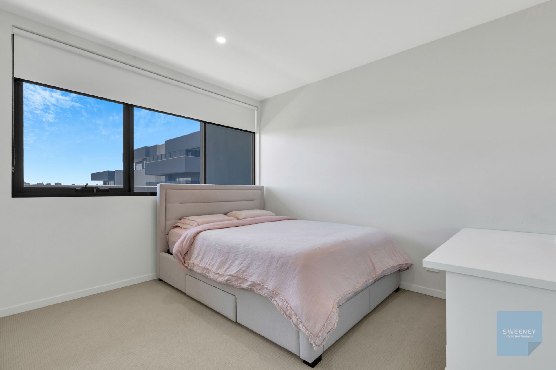 318/9 Commercial Road, Caroline Springs - Thumbnail 6