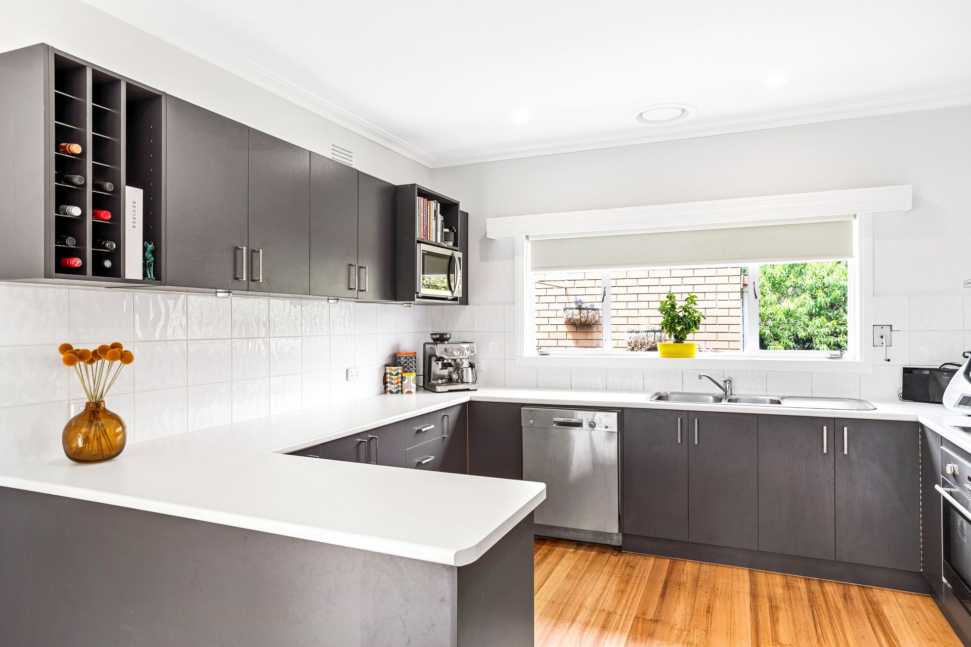1 Dean Court, Altona North - Thumbnail 3
