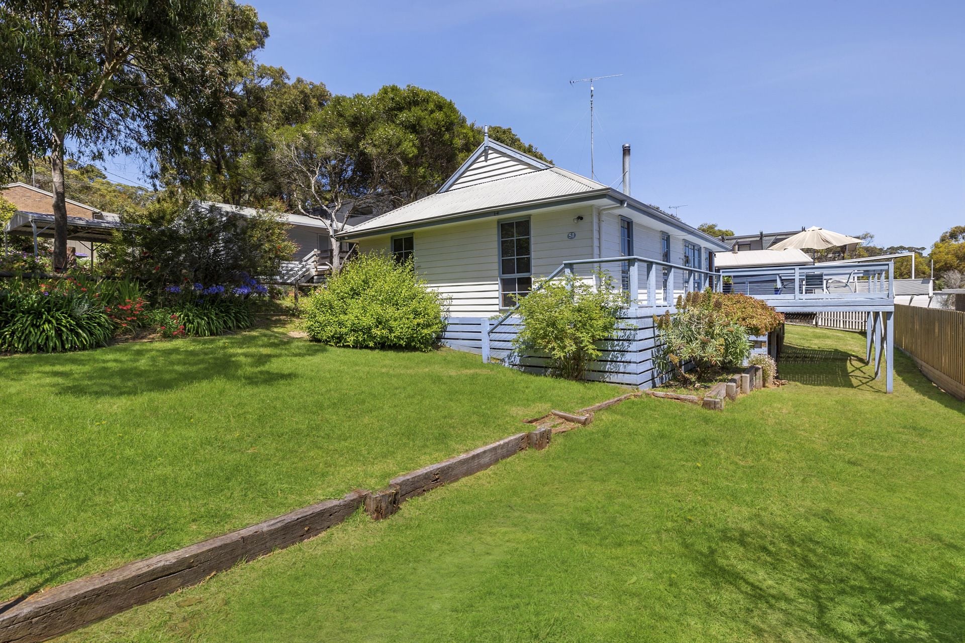 51 Aireys Street, Aireys Inlet - Thumbnail 2