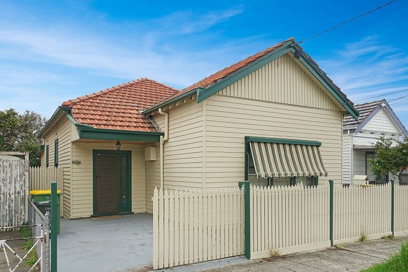 4 Collins Street, Thornbury